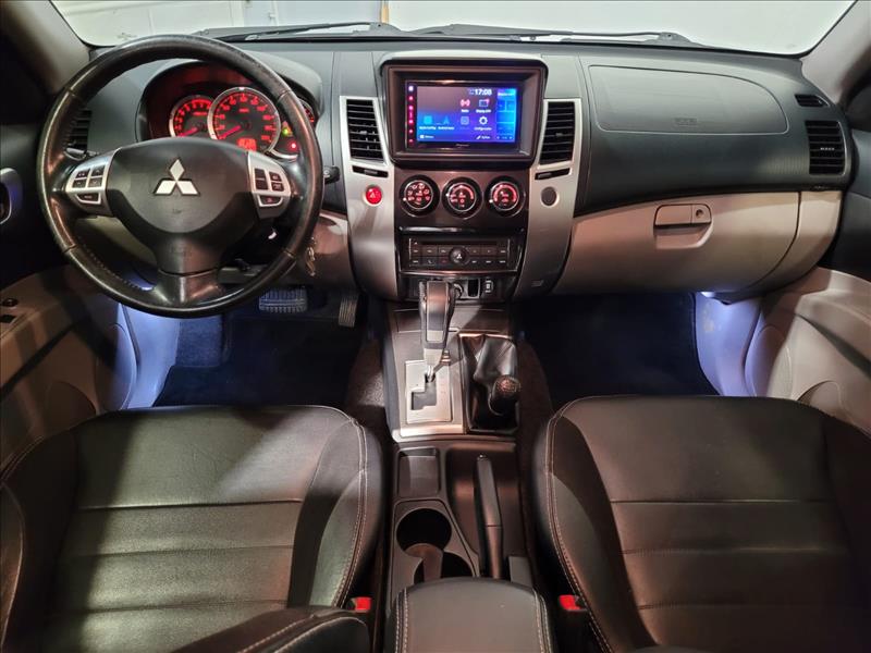 Mitsubishi-PAJERO-3.5 HPE 4X4 7 Lugares V6 24V