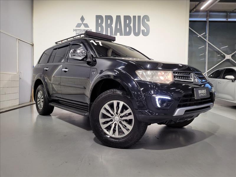 Mitsubishi-PAJERO-3.5 HPE 4X4 7 Lugares V6 24V