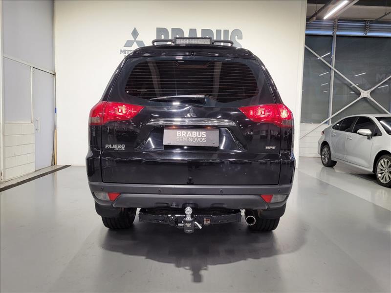 Mitsubishi-PAJERO-3.5 HPE 4X4 7 Lugares V6 24V
