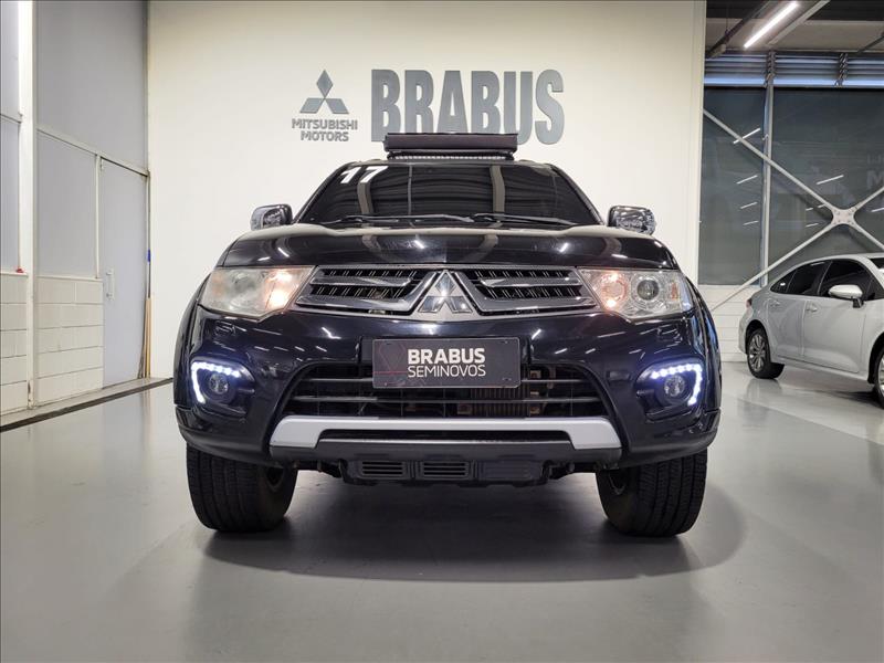 Mitsubishi-PAJERO-3.5 HPE 4X4 7 Lugares V6 24V