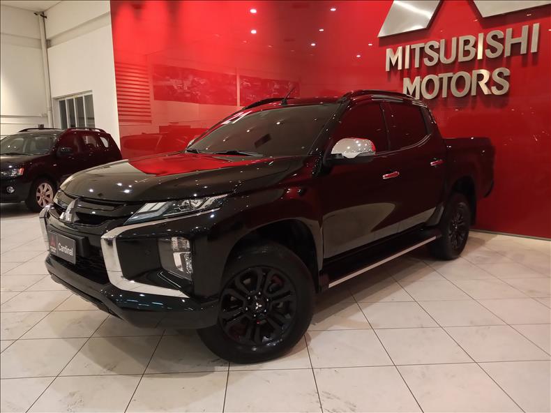 L200 TRITON 2.4 16V Turbo Sport Hpe-s CD 4X4 L200 TRITON 2.4 16V Turbo Sport Hpe-s CD 4X4