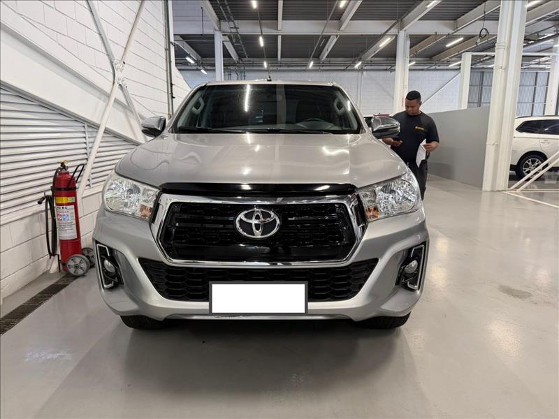 Toyota-HILUX-2.8 SR 4X4 CD 16V