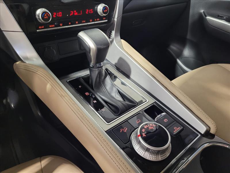 Mitsubishi-PAJERO SPORT-2.4 16V Mivec Turbo HPE AWD