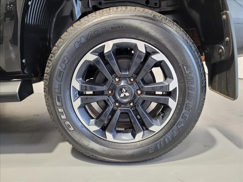 Mitsubishi-L200 TRITON-2.4 16V Turbo Sport HPE CD 4X4