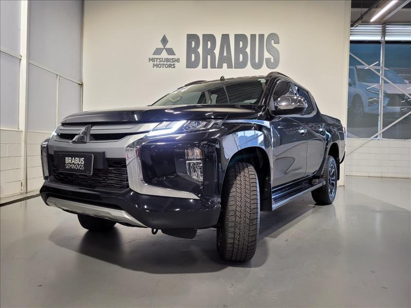 Mitsubishi-L200 TRITON-2.4 16V Turbo Sport HPE CD 4X4