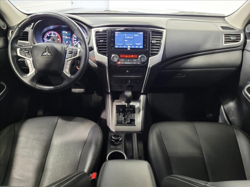 Mitsubishi-L200 TRITON-2.4 16V Turbo Sport HPE CD 4X4