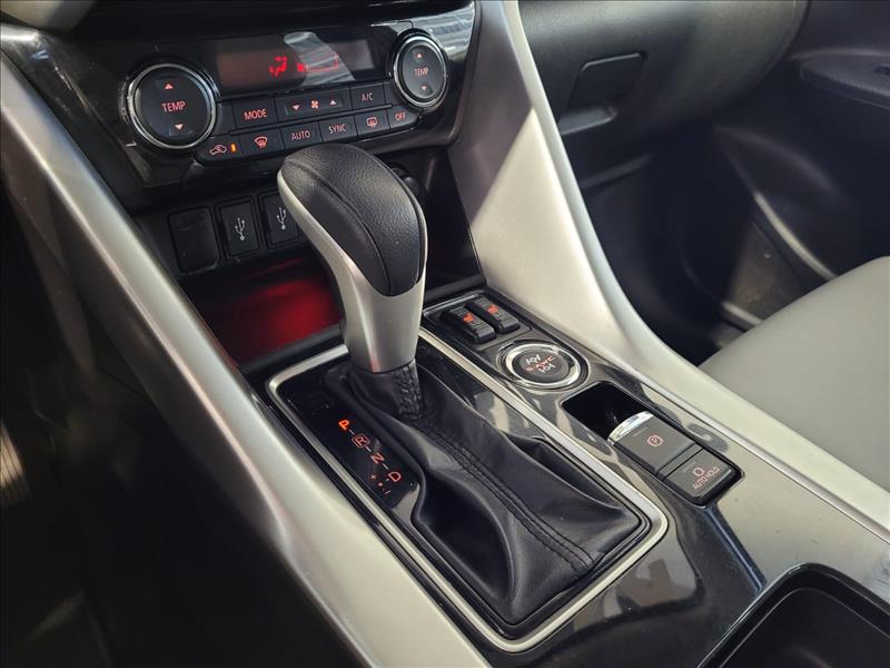 Mitsubishi-ECLIPSE CROSS-1.5 Mivec Turbo Hpe-s S-awc