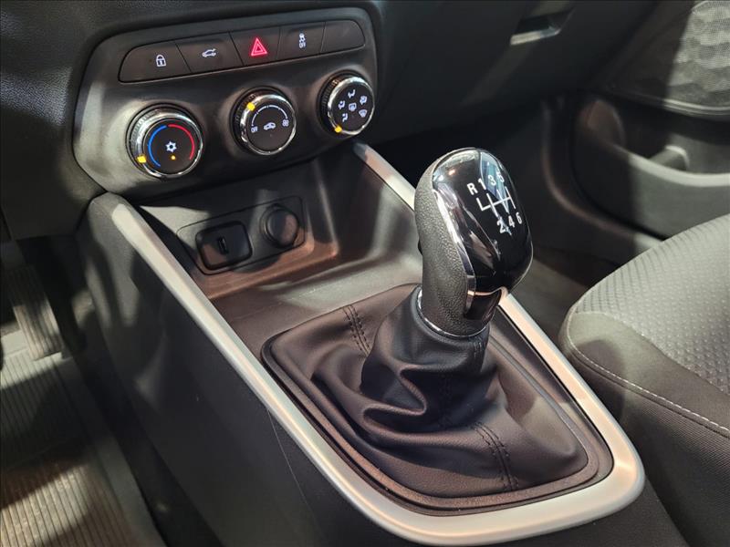 GM - Chevrolet-ONIX-1.0 Plus LT