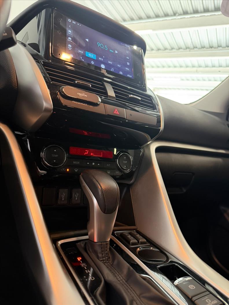Mitsubishi-ECLIPSE CROSS-1.5 Mivec Turbo HPE