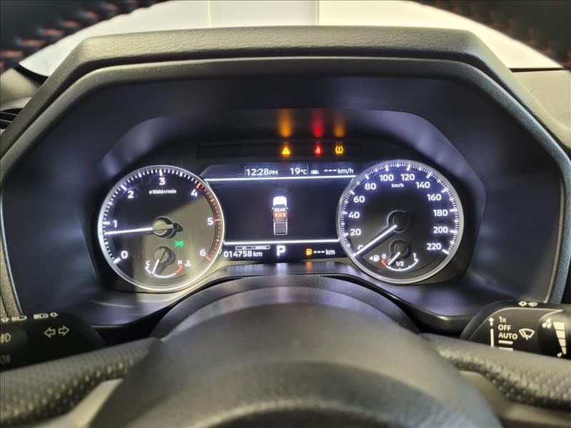 Mitsubishi-TRITON-2.4 Biturbo CD Katana 4X4