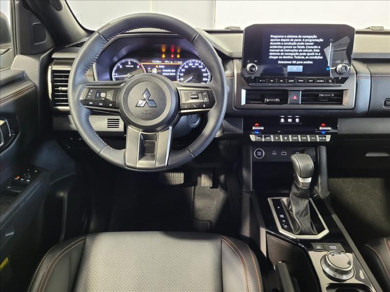 Mitsubishi-TRITON-2.4 Biturbo CD Katana 4X4