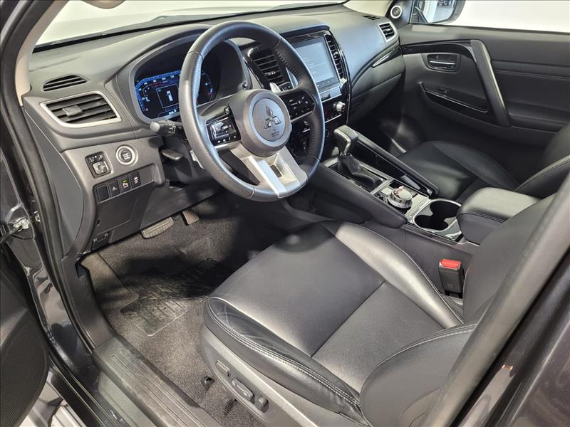 Mitsubishi-PAJERO SPORT-2.4 16V Mivec Turbo Legend AWD