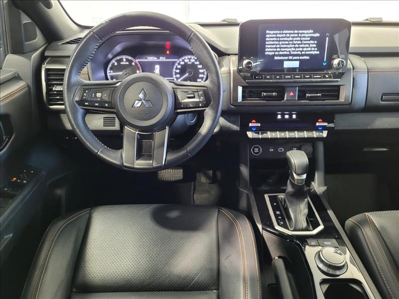 Mitsubishi-TRITON-2.4 Biturbo CD Katana 4X4
