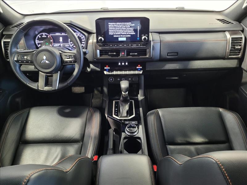 Mitsubishi-TRITON-2.4 Biturbo CD Katana 4X4