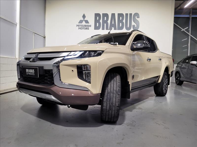 Mitsubishi-L200 TRITON-2.4 16V Turbo Sport Hpe-s Terra CD 4X4