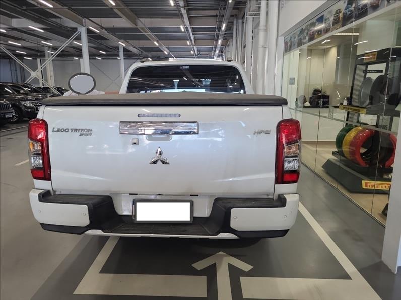 Mitsubishi-L200 TRITON-2.4 16V Turbo Sport HPE CD 4X4