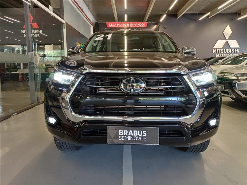 Toyota-HILUX-2.8 D-4d Turbo CD SRX 4X4