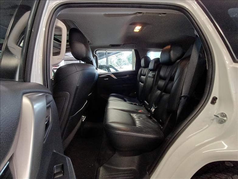 Mitsubishi-PAJERO SPORT-2.4 16V Mivec Turbo HPE AWD