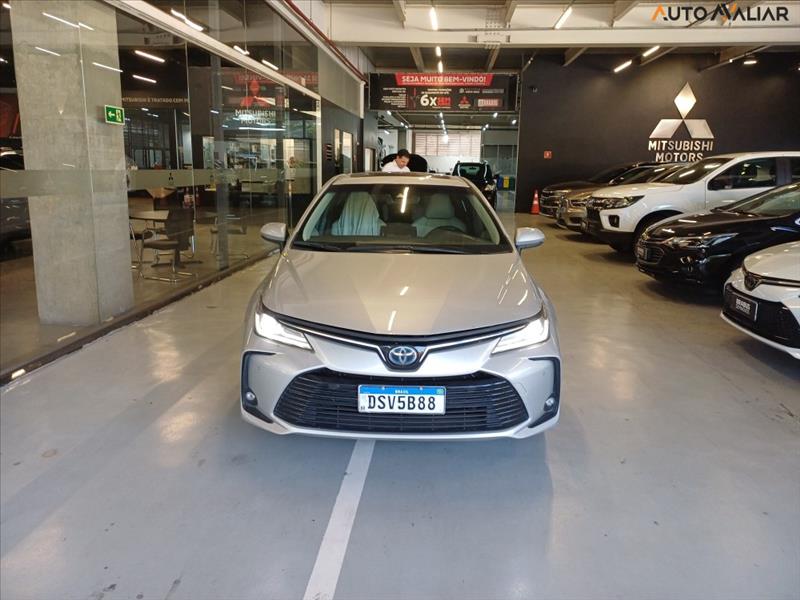 Toyota-COROLLA-2.0 Vvt-ie Altis