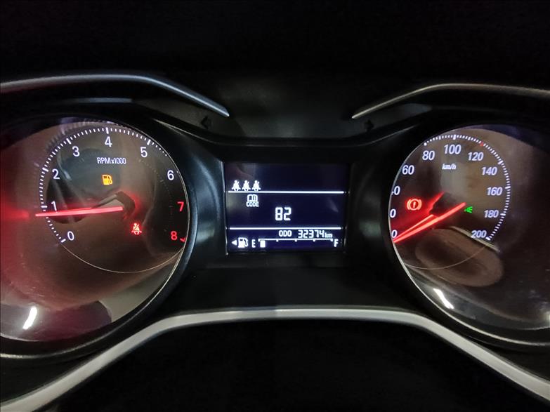 GM - Chevrolet-ONIX-1.0 Plus LT