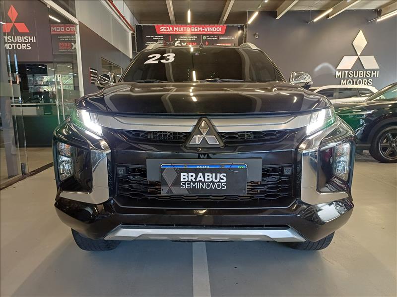 Mitsubishi-L200 TRITON-2.4 16V Turbo Sport Hpe-s CD 4X4