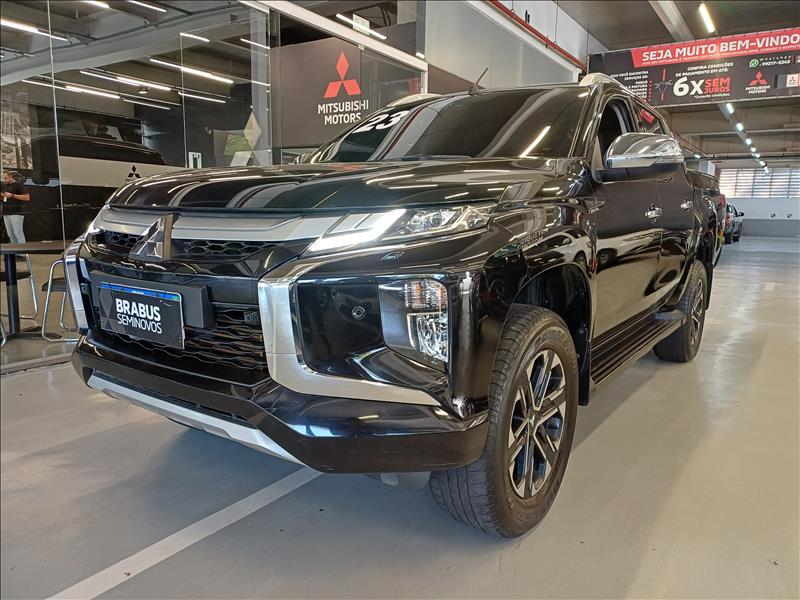 Mitsubishi-L200 TRITON-2.4 16V Turbo Sport Hpe-s CD 4X4