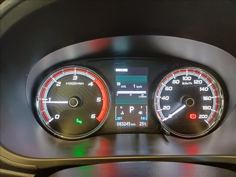 Mitsubishi-L200 TRITON-2.4 16V Turbo Sport Hpe-s CD 4X4
