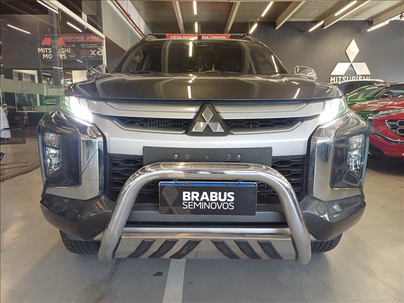 Mitsubishi-L200 TRITON-2.4 16V Turbo Sport HPE CD 4X4