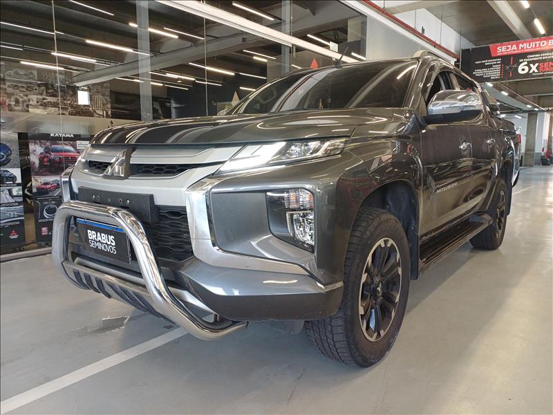 Mitsubishi-L200 TRITON-2.4 16V Turbo Sport HPE CD 4X4