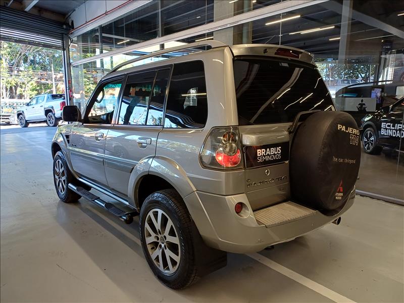 Mitsubishi-PAJERO TR4-2.0 4X4 16V 140cv