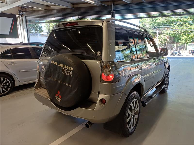 Mitsubishi-PAJERO TR4-2.0 4X4 16V 140cv