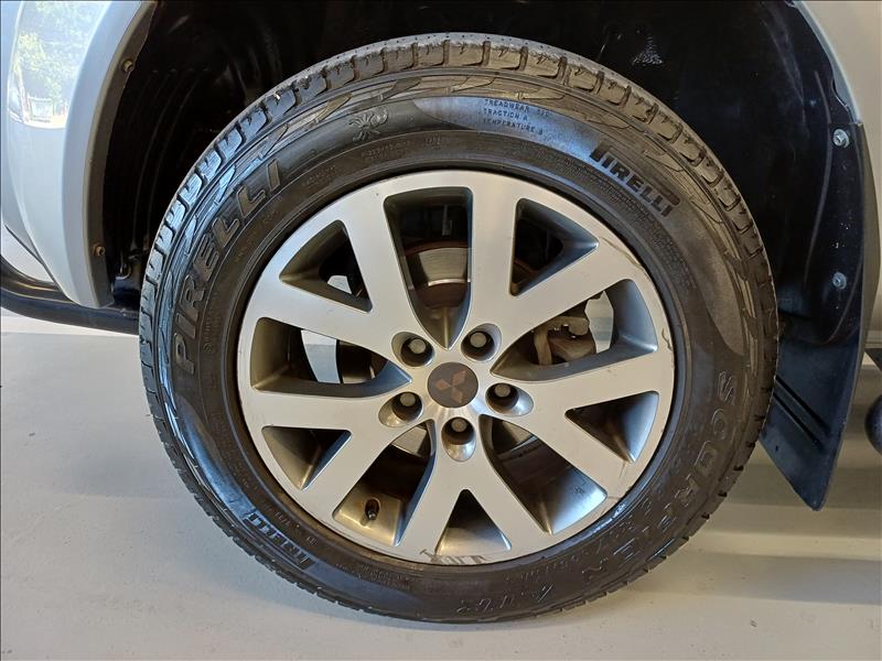 Mitsubishi-PAJERO TR4-2.0 4X4 16V 140cv