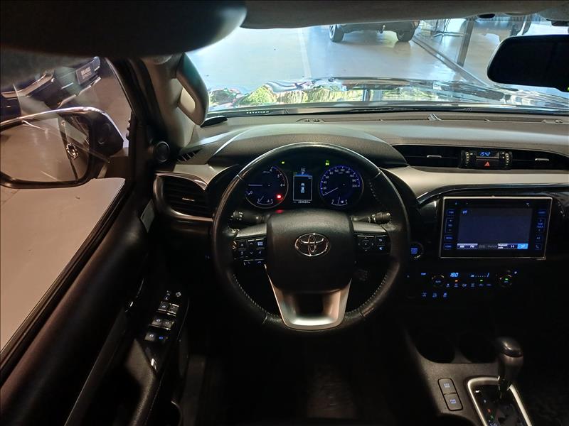 Toyota-HILUX-2.8 SRV 4X4 CD 16V