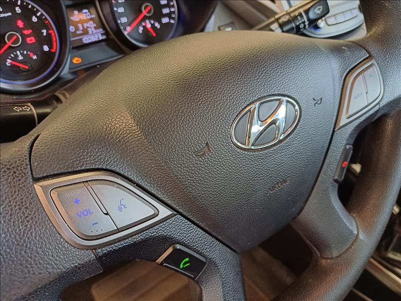 Hyundai-HB20S-1.6 Comfort Plus 16V