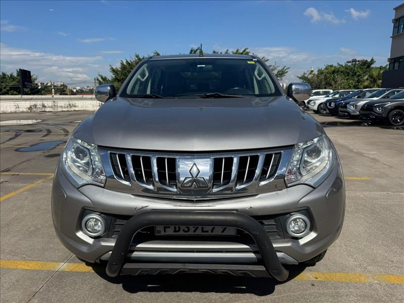 Mitsubishi-L200 TRITON-2.4 16V Turbo Sport HPE TOP CD 4X4