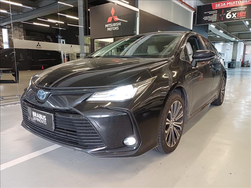 1.8 VVT-I Hybrid Altis Premium