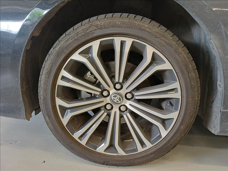 Toyota-COROLLA-1.8 VVT-I Hybrid Altis Premium