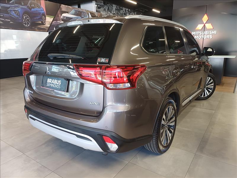 Mitsubishi-OUTLANDER-2.0 Mivec HPE