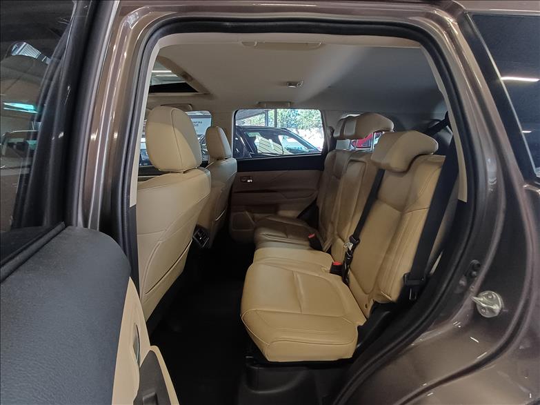 Mitsubishi-OUTLANDER-2.0 Mivec HPE