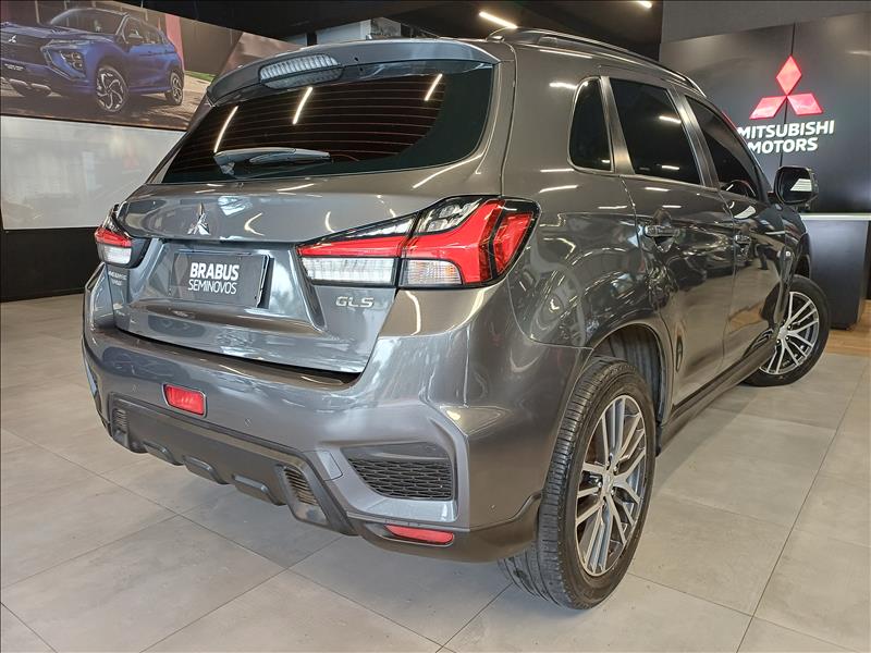 Mitsubishi-OUTLANDER SPORT-2.0 Mivec GLS