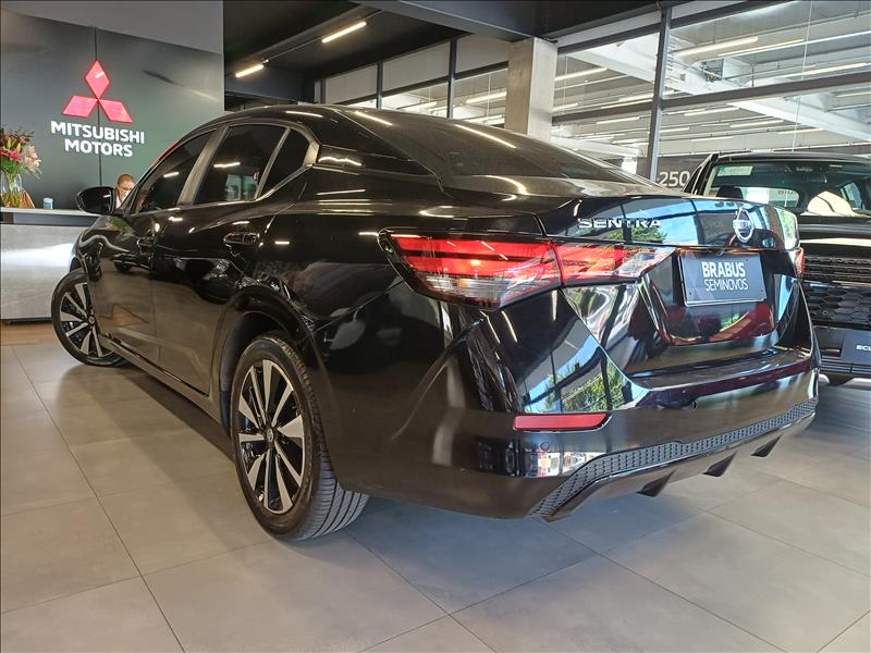 Nissan-SENTRA-2.0 16V Advance