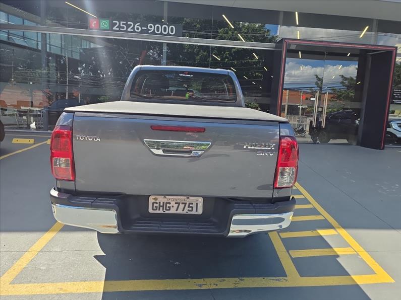 Toyota-HILUX-2.8 SRV 4X4 CD 16V