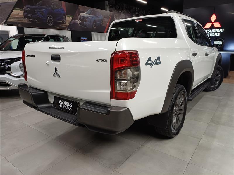 Mitsubishi-L200 TRITON-2.4 16V Turbo Sport GLS CD 4X4