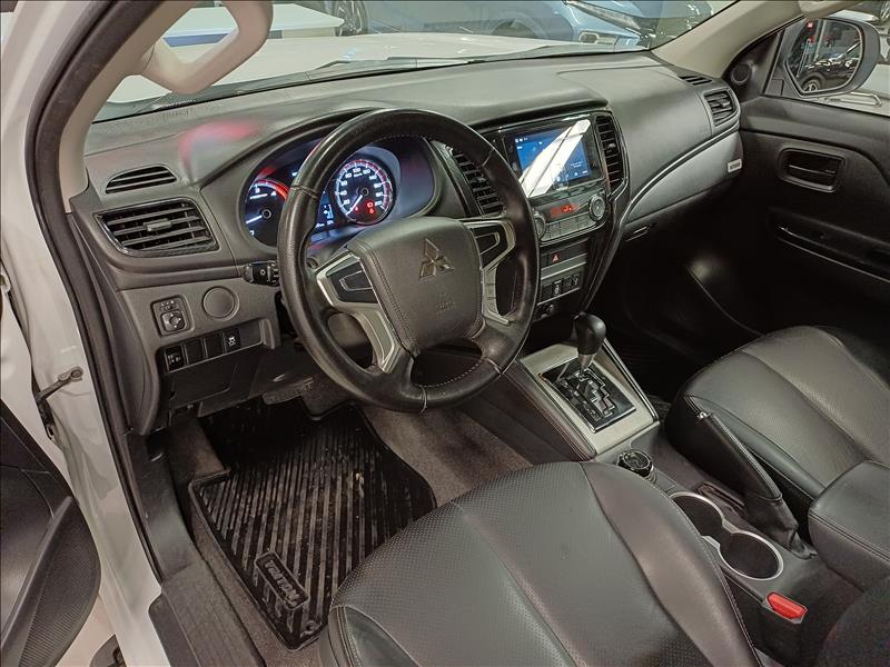 Mitsubishi-L200 TRITON-2.4 16V Turbo Sport GLS CD 4X4