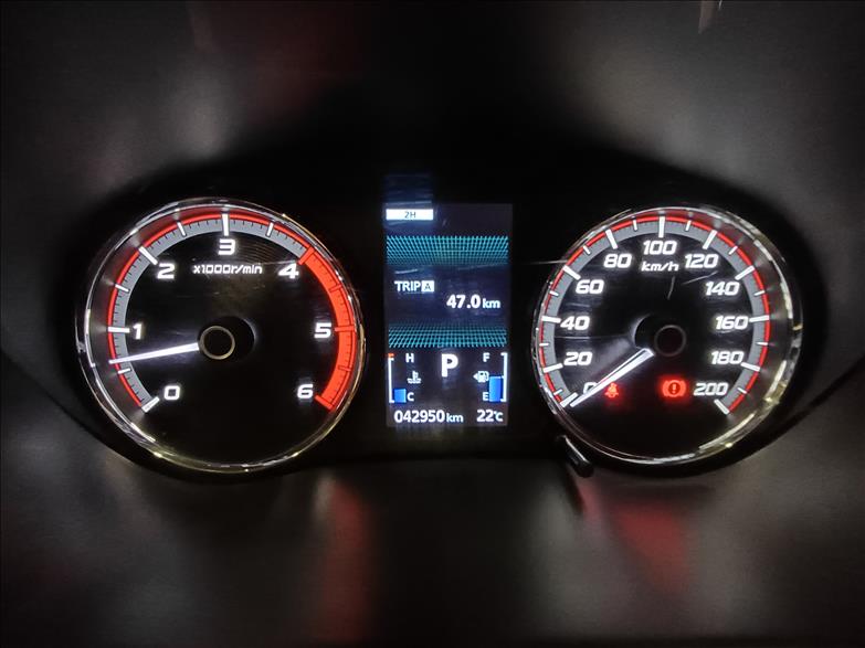 Mitsubishi-L200 TRITON-2.4 16V Turbo Sport GLS CD 4X4