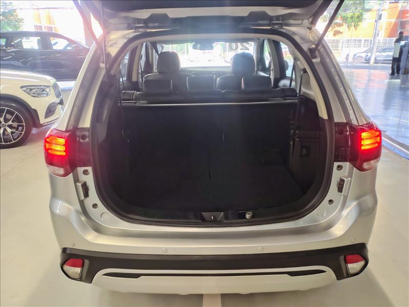 Mitsubishi-OUTLANDER-2.0 Mivec HPE