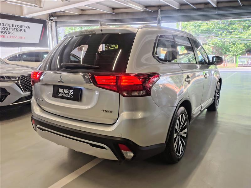 Mitsubishi-OUTLANDER-2.0 Mivec HPE