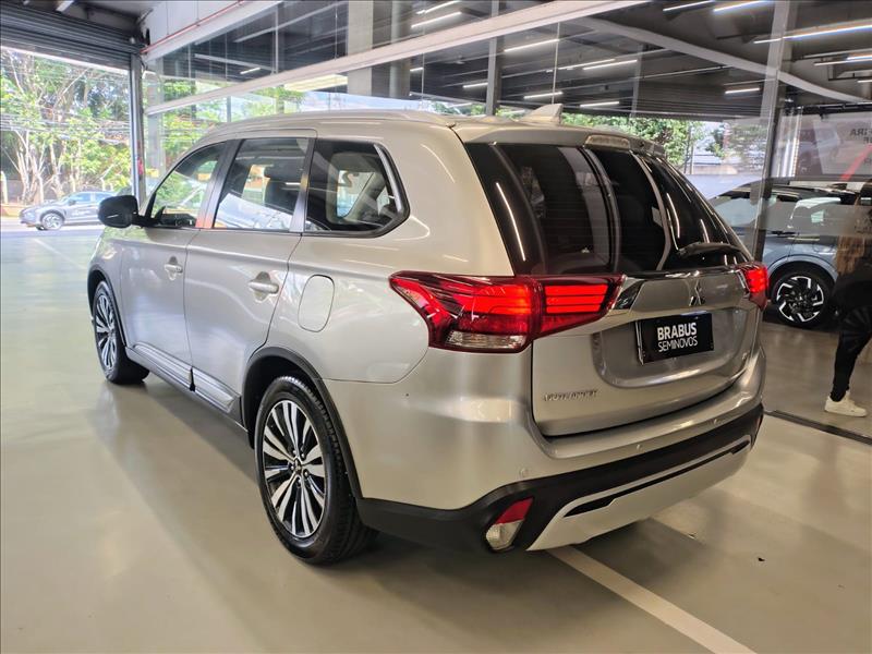 Mitsubishi-OUTLANDER-2.0 Mivec HPE