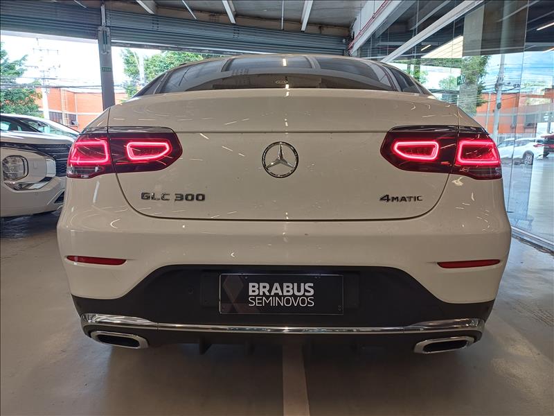 MERCEDES BENZ-GLC 300-2.0 CGI Coupé AMG Line 4matic