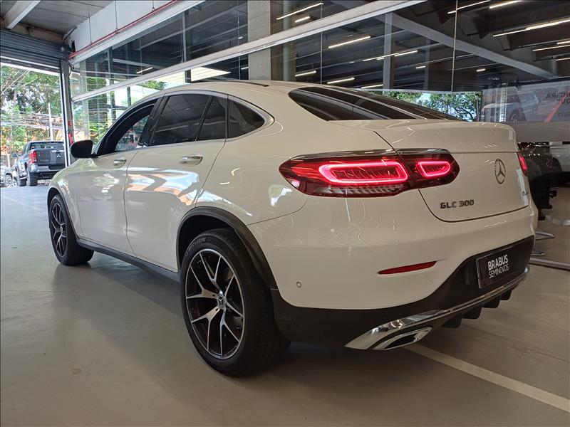 MERCEDES BENZ-GLC 300-2.0 CGI Coupé AMG Line 4matic